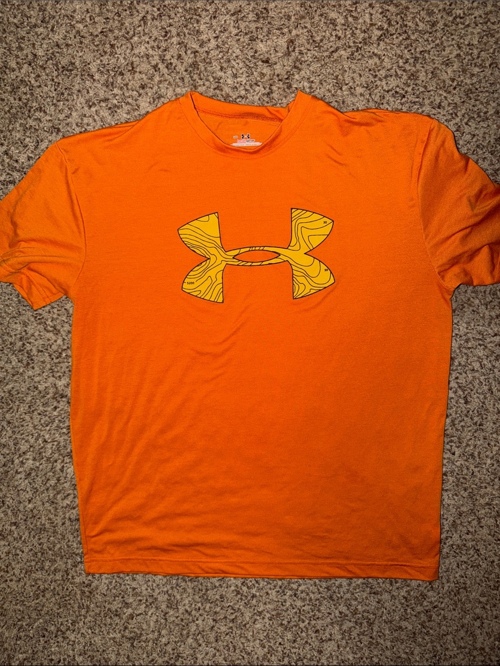 Under Armour medium Orange Short Sleeve Tee with Yellow Pattern Logo